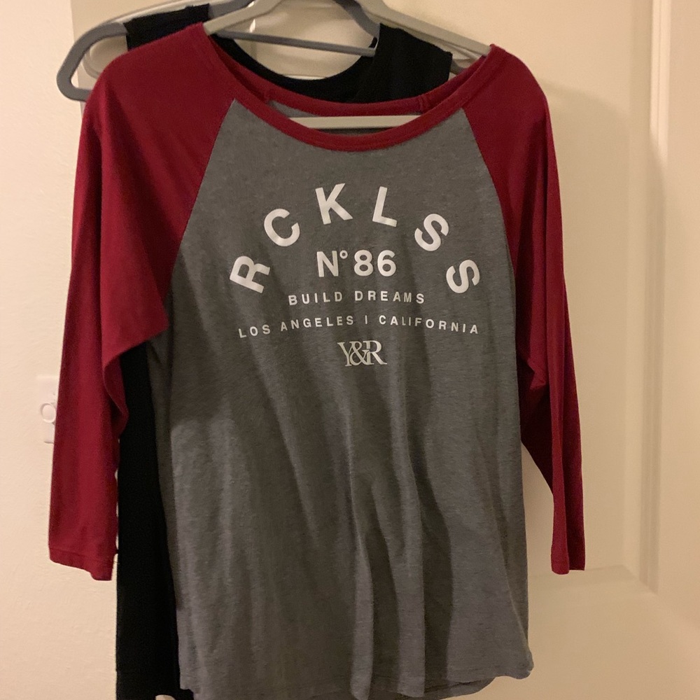 Mid sleeve tee